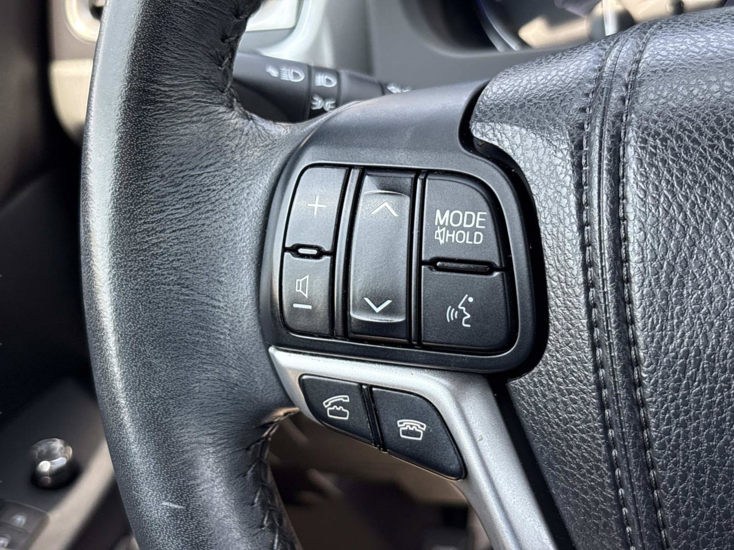Used 2015 Toyota Highlander XLE AWD/4WD image 28