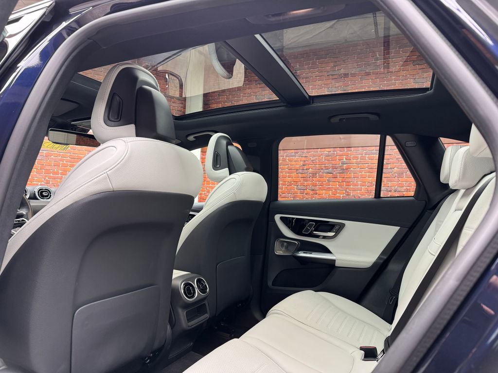 Certified 2023 Mercedes-Benz GLC 300 4MATIC image 3