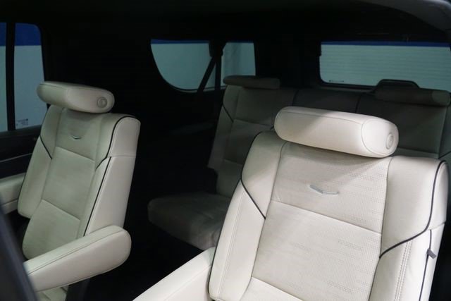 Certified 2021 Cadillac Escalade ESV Sport w/ Driver Assist Tech Package image 25