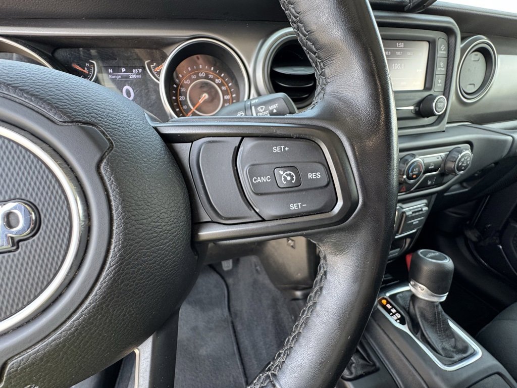 Used 2021 Jeep Gladiator Willys image 24