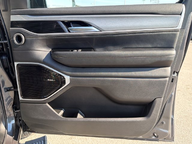 New 2026 Jeep Grand Wagoneer Limited AWD/4WD image 30