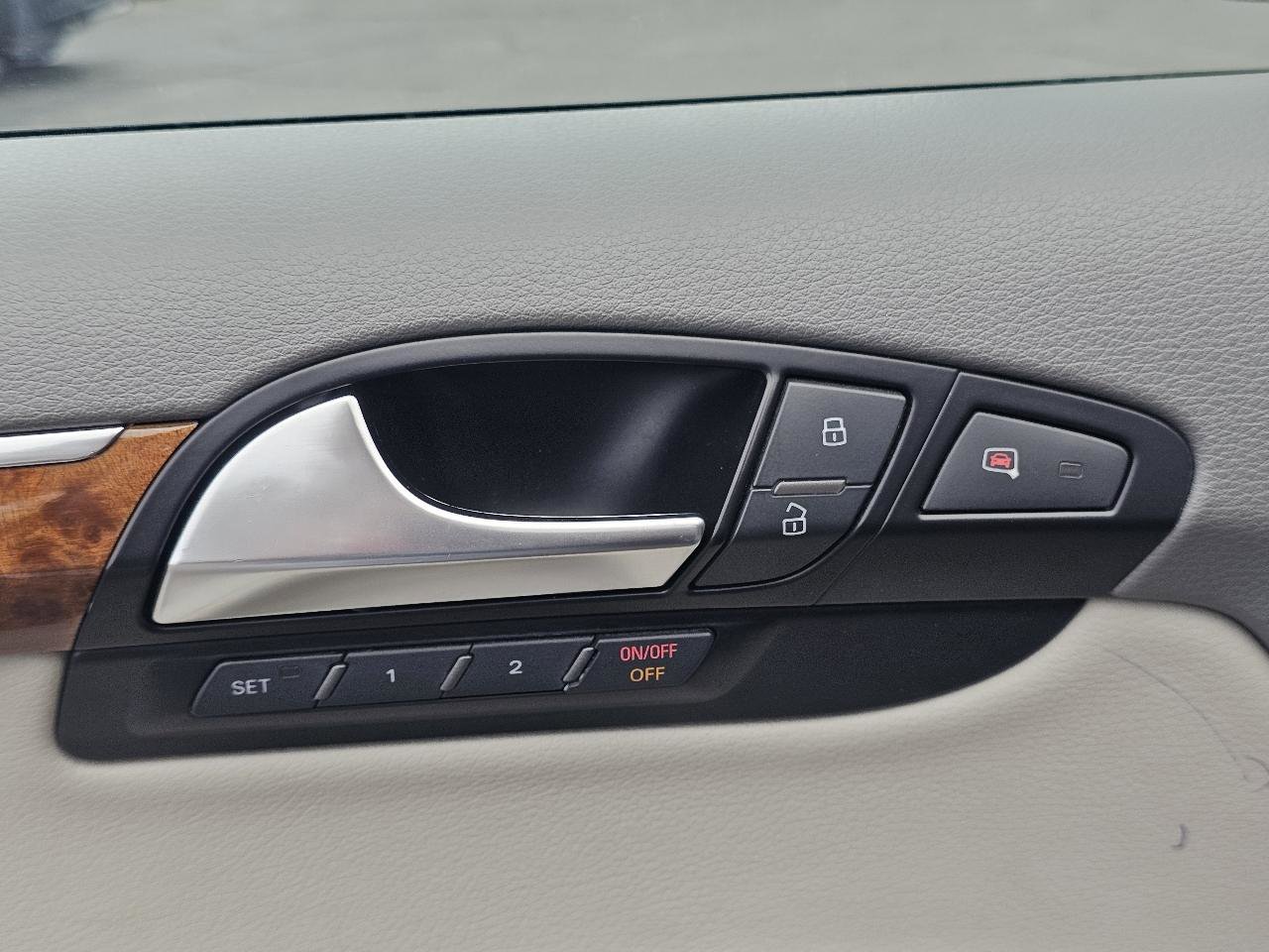 Used 2013 Audi Q7 TDI Premium Plus w/ Warm Weather Pkg image 23