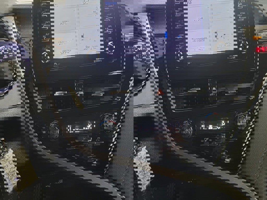 Used 2023 Toyota Camry SE image 15