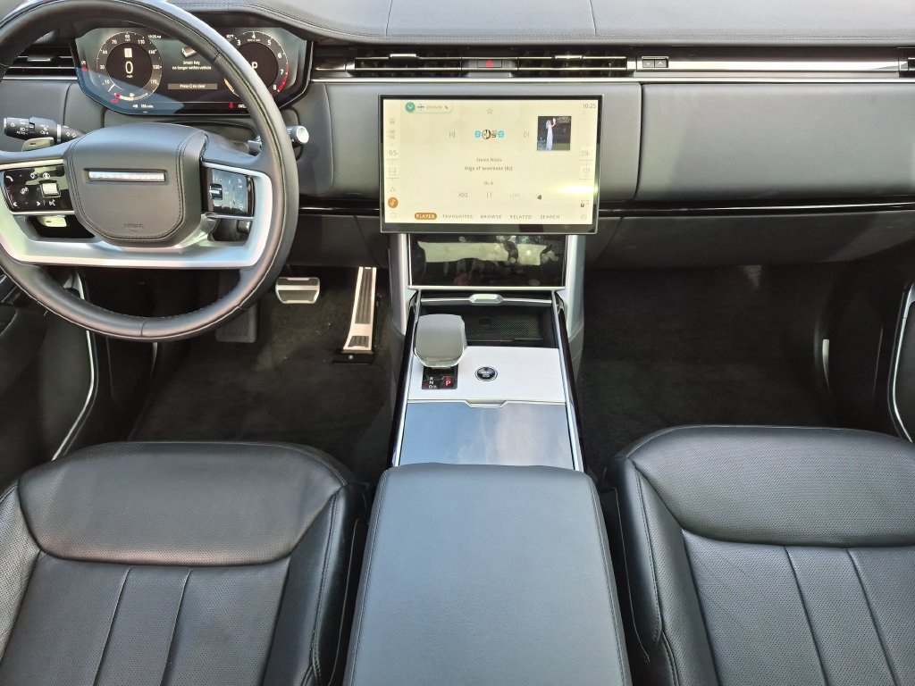 Used 2024 Land Rover Range Rover SE AWD/4WD image 19