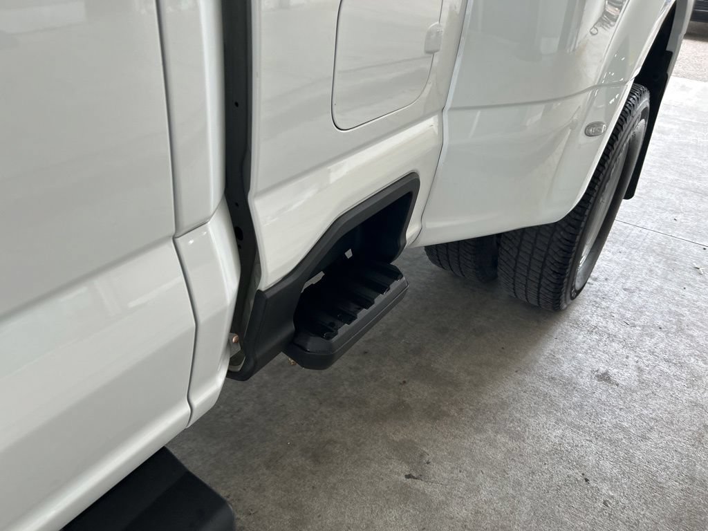 Used 2025 Ford F350 XL w/ XL Driver Assist Package AWD/4WD image 18