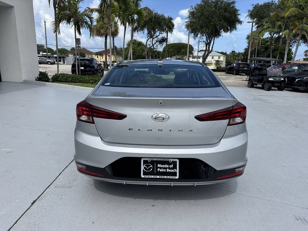 Used 2020 Hyundai Elantra Value Edition w/ Winter Weather Package FWD image 2