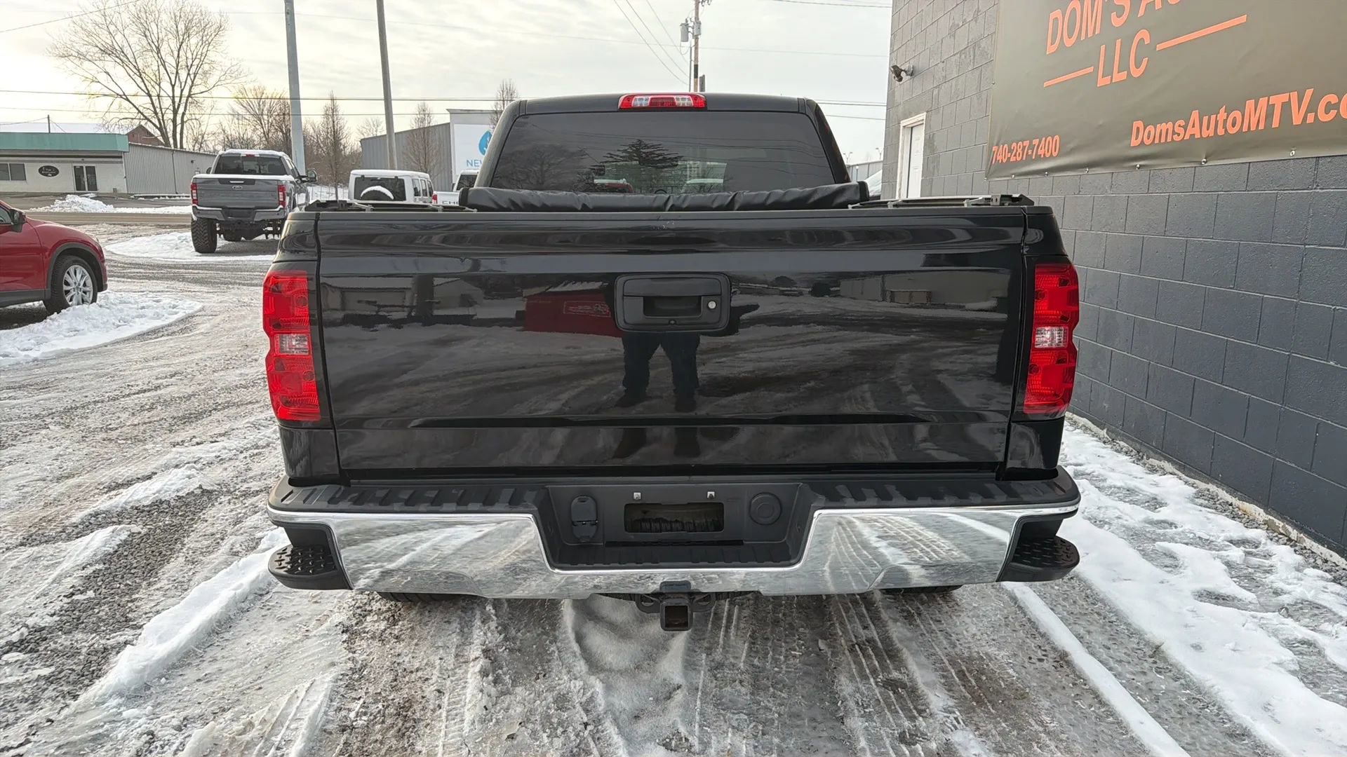 Used 2017 Chevrolet Silverado 1500 LT w/ LPO, Black Pack image 4