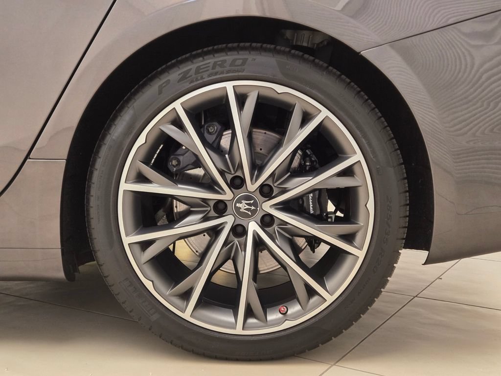 Certified 2024 Maserati Ghibli Modena Ultima Q4 AWD/4WD image 15