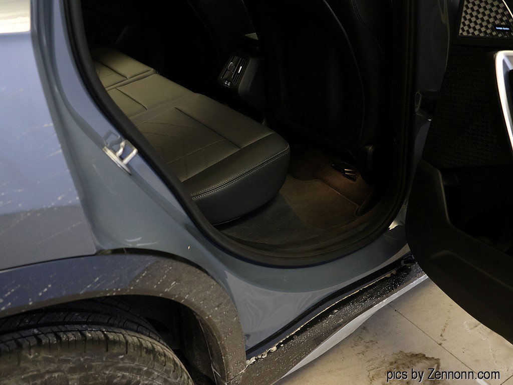 Used 2025 BMW X1 xDrive28i w/ Premium Package image 32