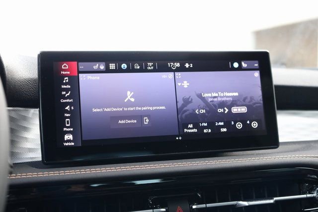 New 2025 Alfa Romeo Tonale w/ Premium Package image 18