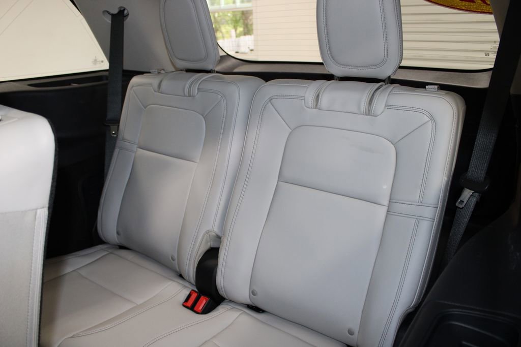 Used 2025 Lincoln Aviator Reserve w/ Illumination Package AWD/4WD image 27