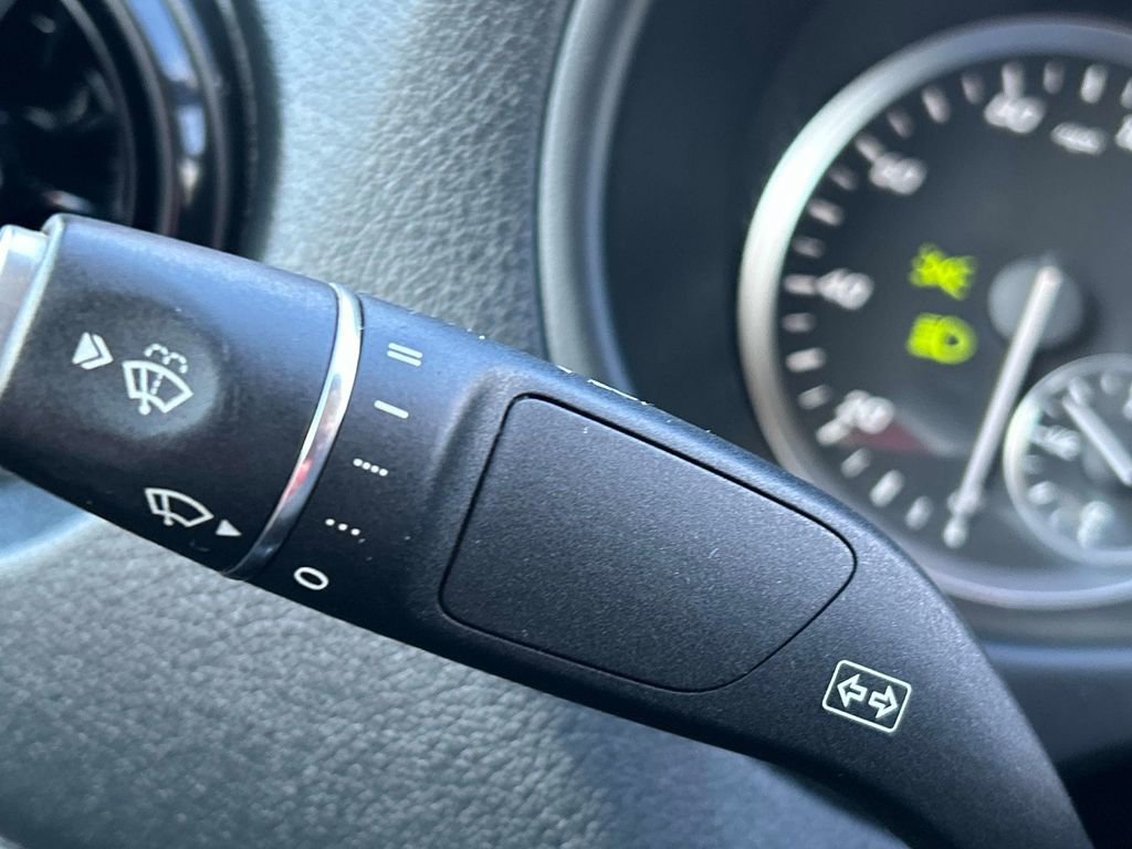 Used 2023 Mercedes-Benz Metris image 23