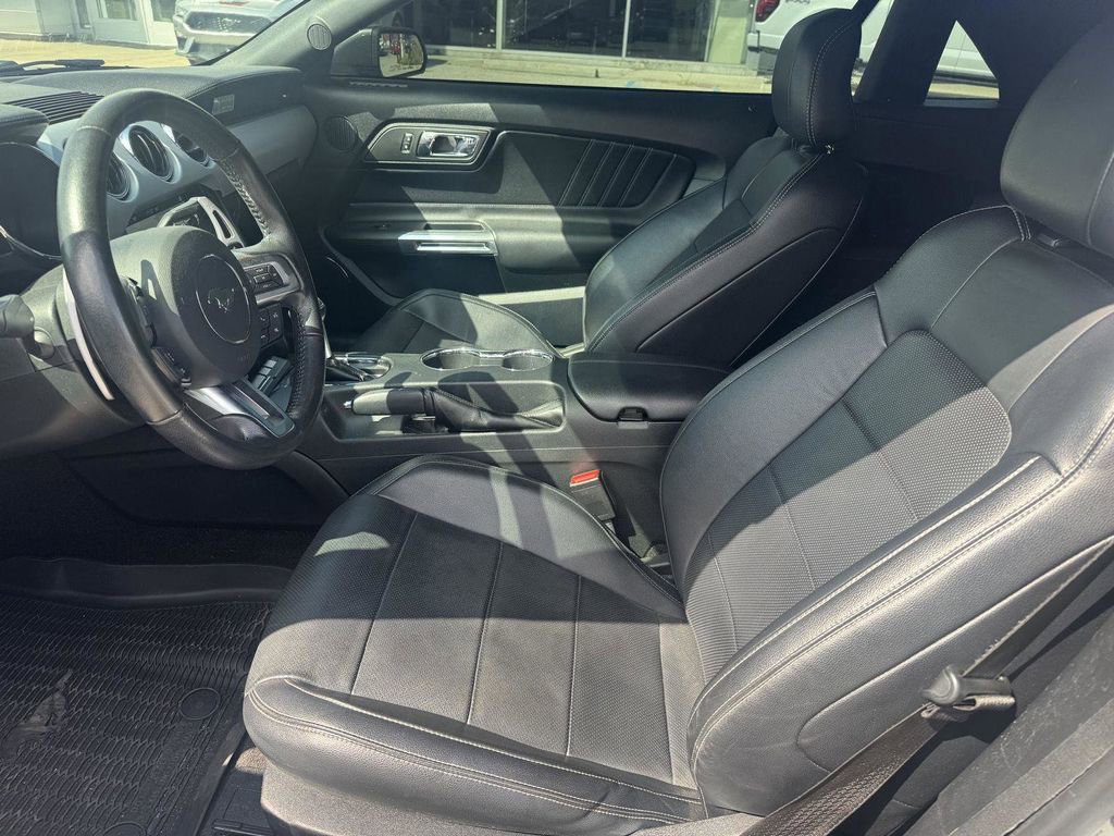 Used 2016 Ford Mustang GT Premium w/ Equipment Group 401A image 9