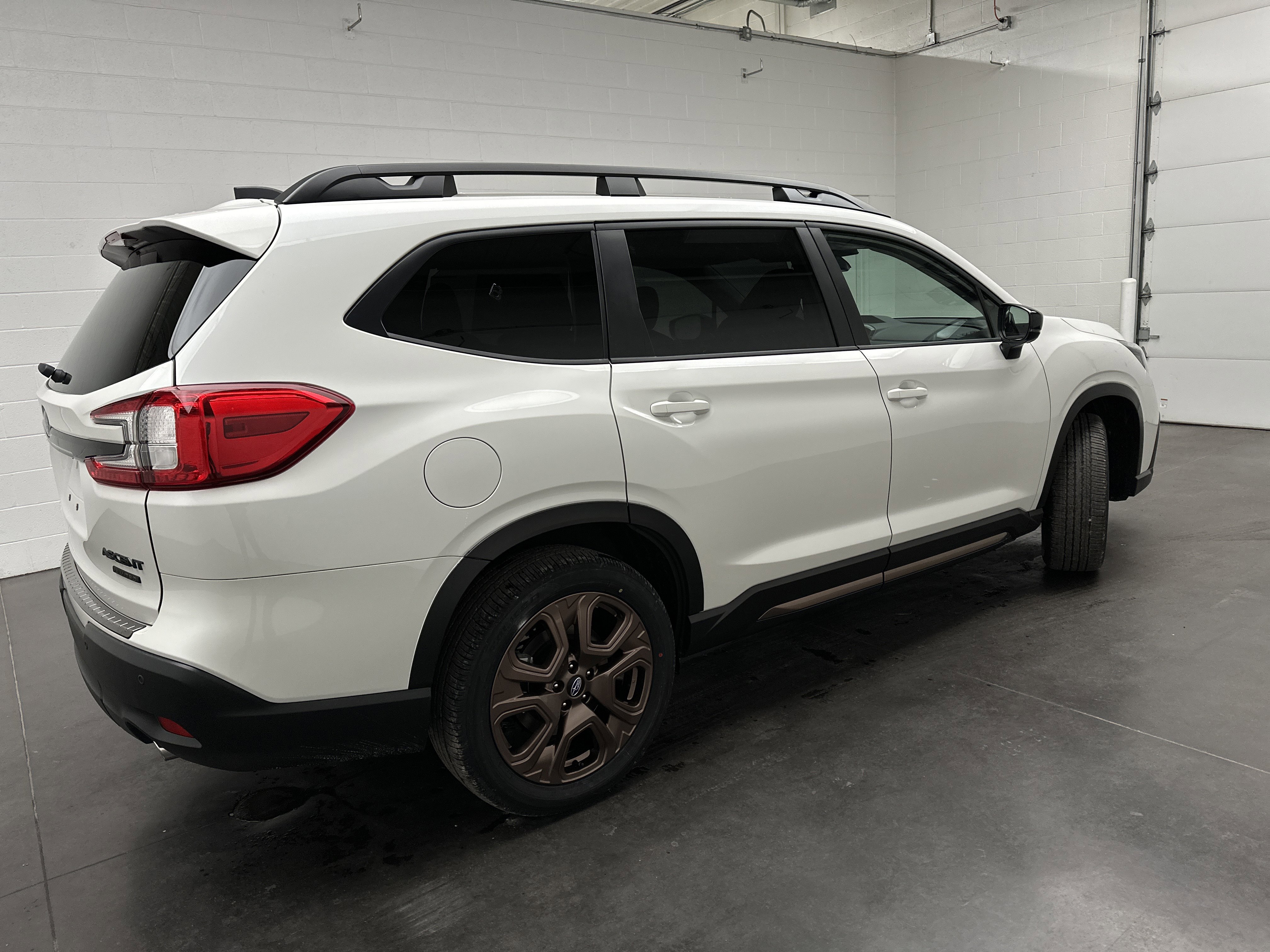 New 2026 Subaru Ascent Limited Bronze image 9