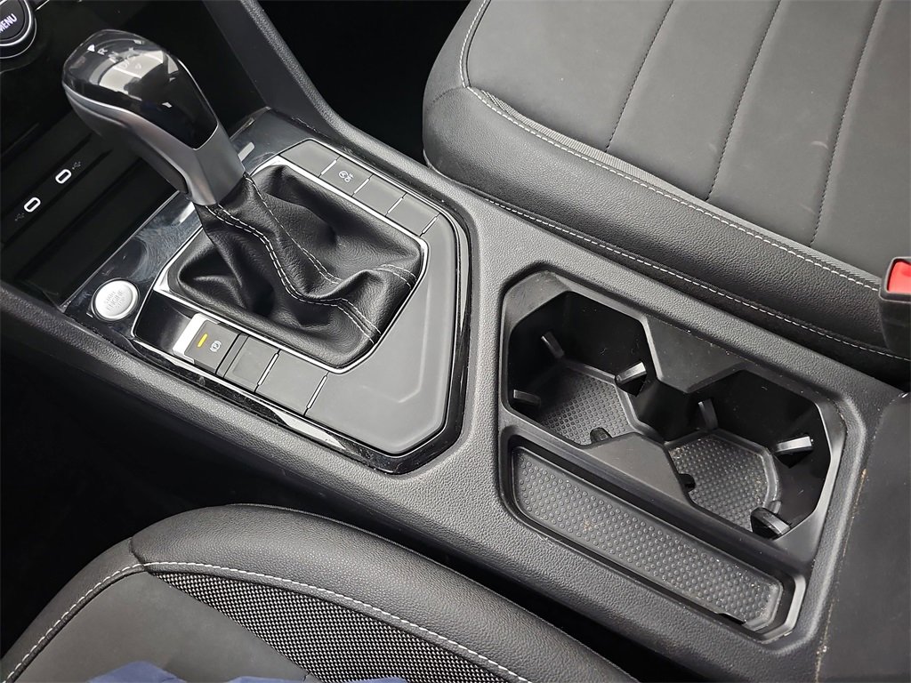 Used 2024 Volkswagen Taos SE image 33