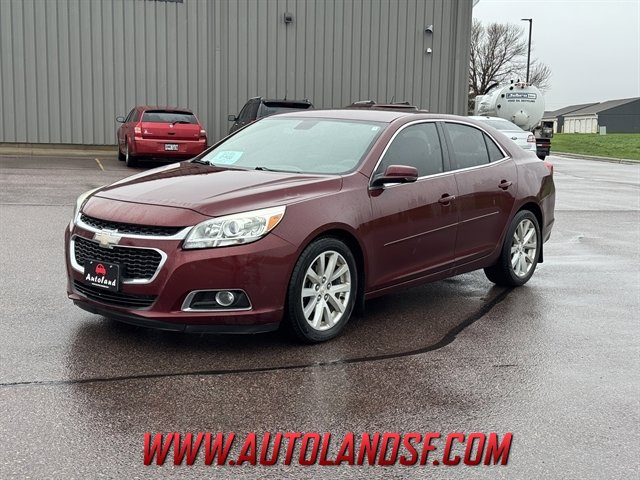 Used 2015 Chevrolet Malibu LT FWD image 1