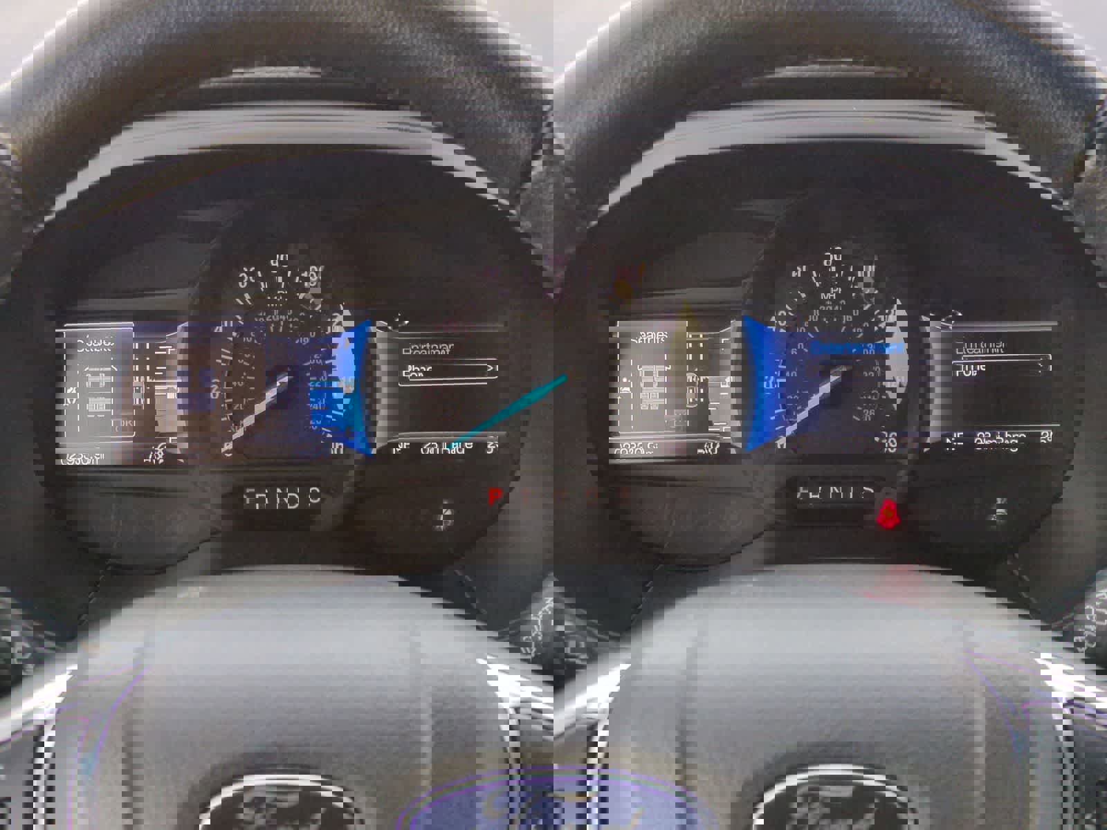 Used 2024 Ford Edge Titanium image 32