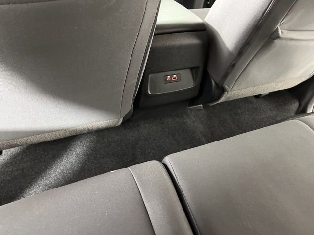 Used 2024 Nissan Frontier SV image 41