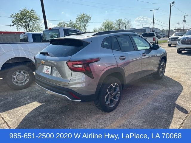 Used 2025 Chevrolet Trax LT w/ LT Convenience Package video 3