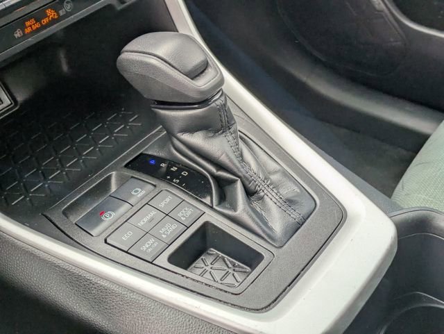 Used 2023 Toyota RAV4 XLE image 23