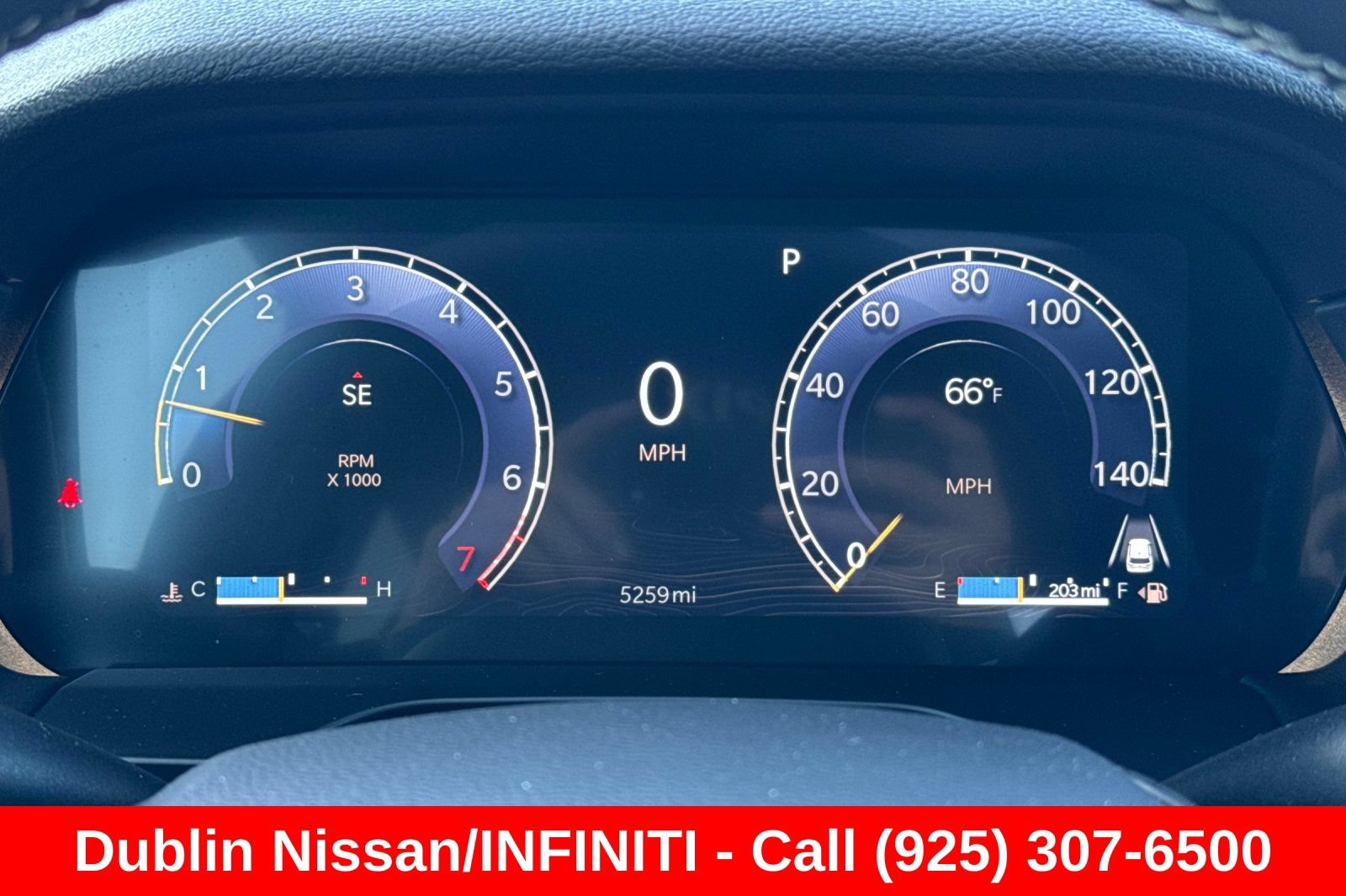 Used 2025 Jeep Grand Cherokee Laredo X w/ Luxury Tech Group I RWD image 41