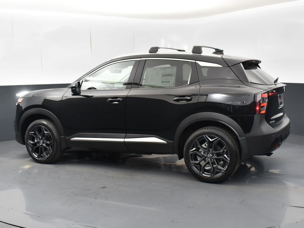 New 2026 Nissan Kicks SR w/ Illumination Package AWD/4WD image 5