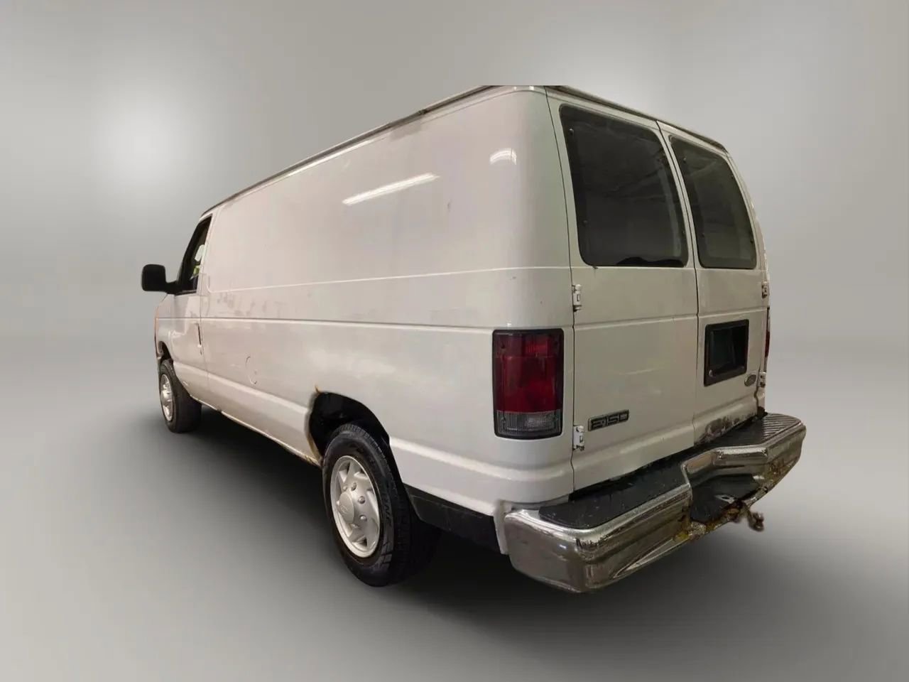 Used 2008 Ford E-150 and Econoline 150 Van 3D image 3