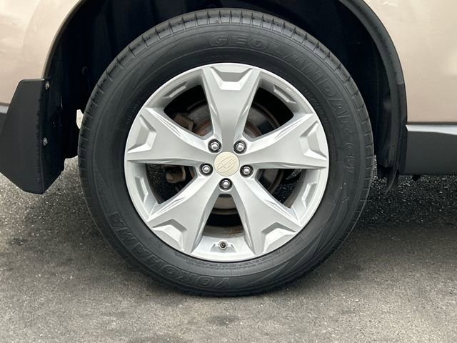 Used 2015 Subaru Forester 2.5i w/ Alloy Wheel Package image 27