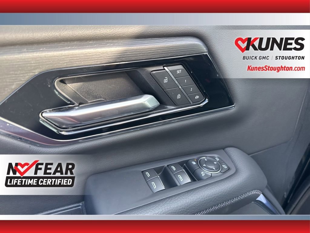 Used 2025 GMC Yukon XL Denali image 20