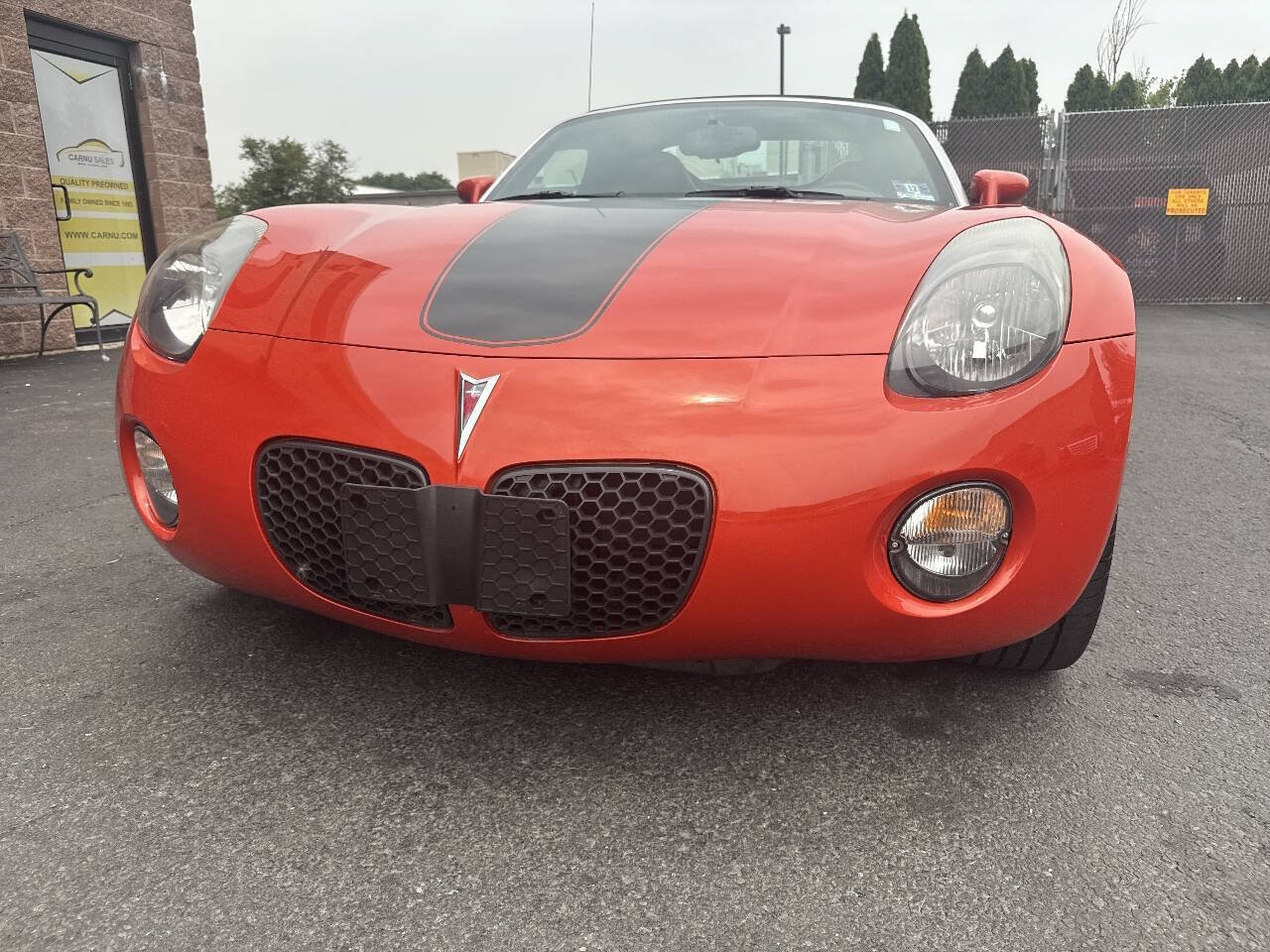 Used 2009 Pontiac Solstice Street Edition RWD image 5