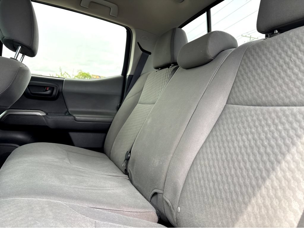 Used 2021 Toyota Tacoma SR5 RWD image 16