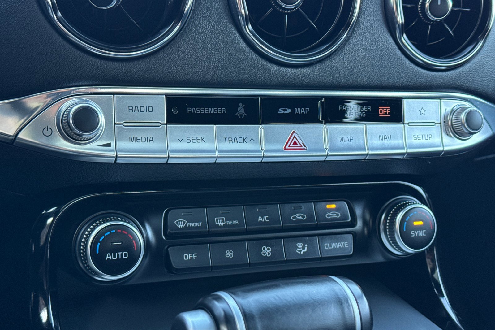 Used 2021 Kia Stinger GT1 image 24