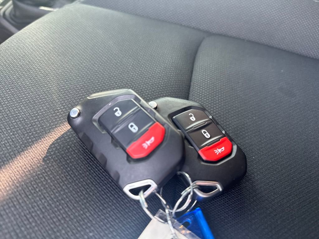 Used 2021 Jeep Wrangler Sport image 31