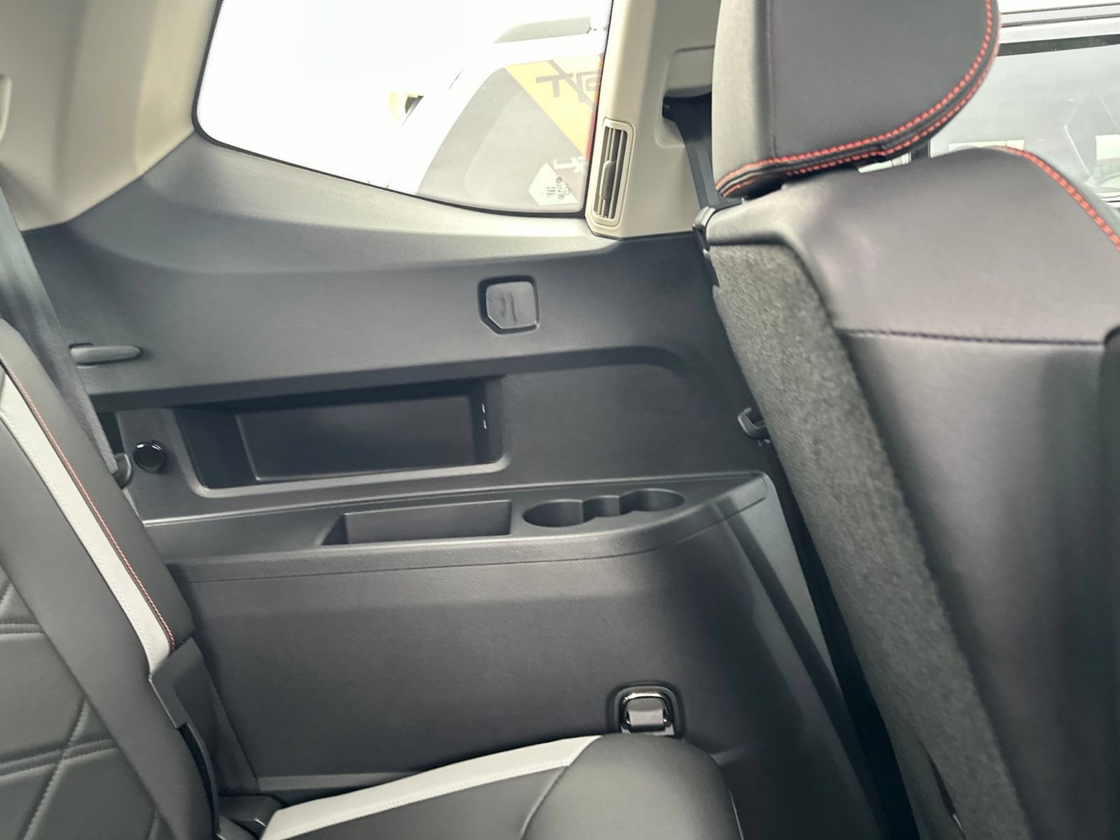 Certified 2026 Volkswagen Atlas Peak Edition AWD/4WD image 37