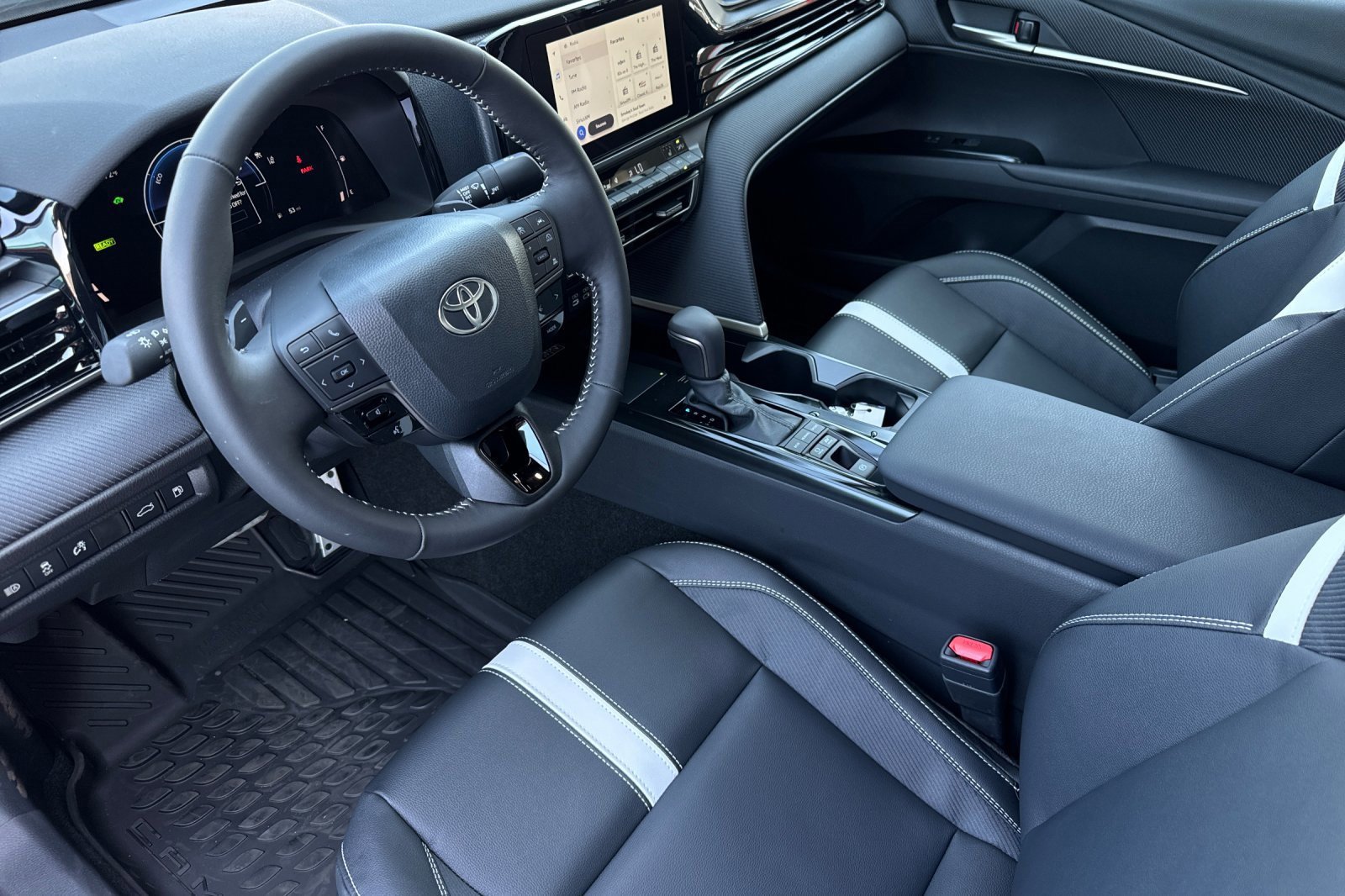 New 2026 Toyota Camry Hybrid image 9