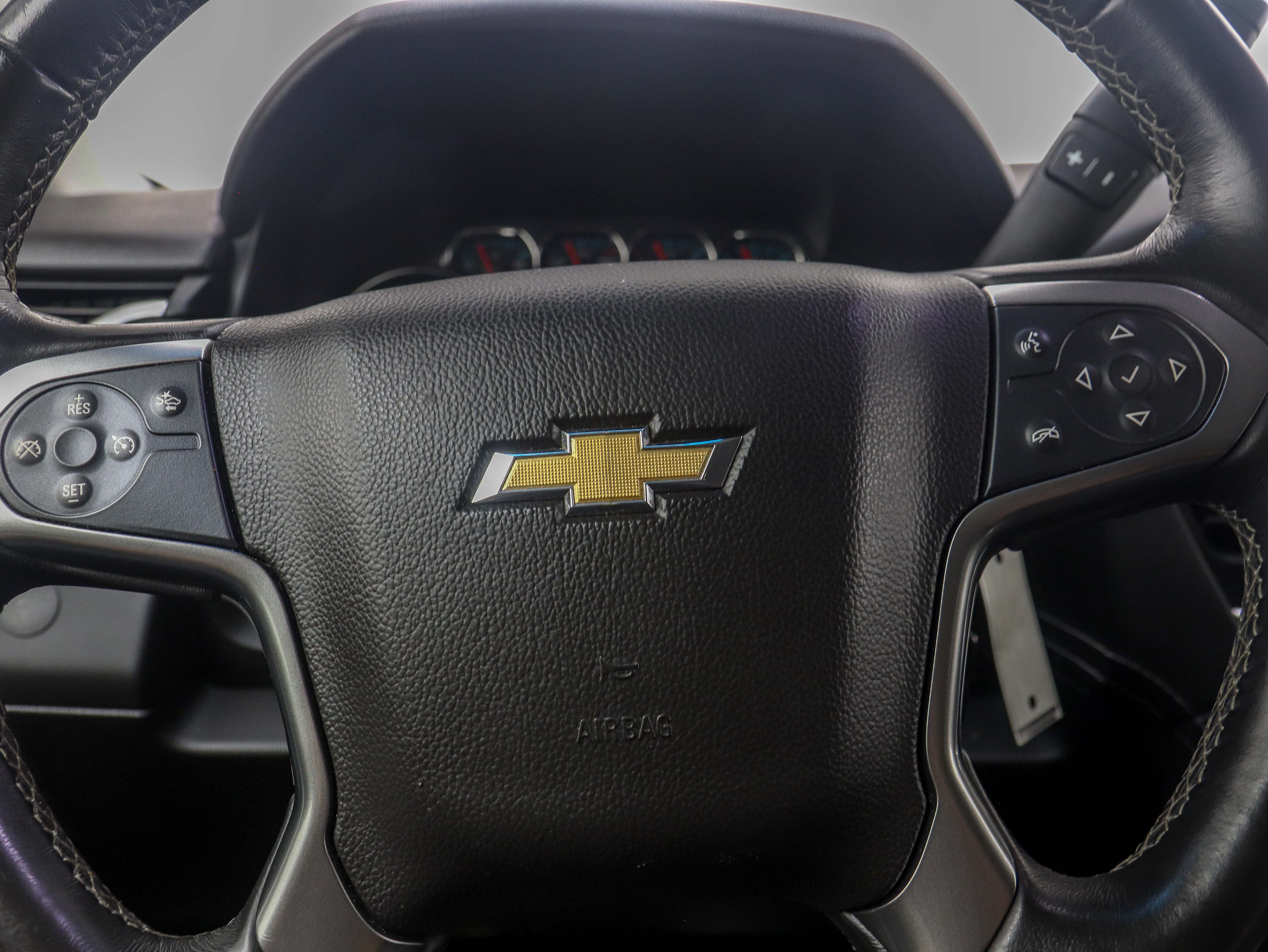 Used 2017 Chevrolet Suburban 3500 LS w/ Driver Alert Package AWD/4WD image 23