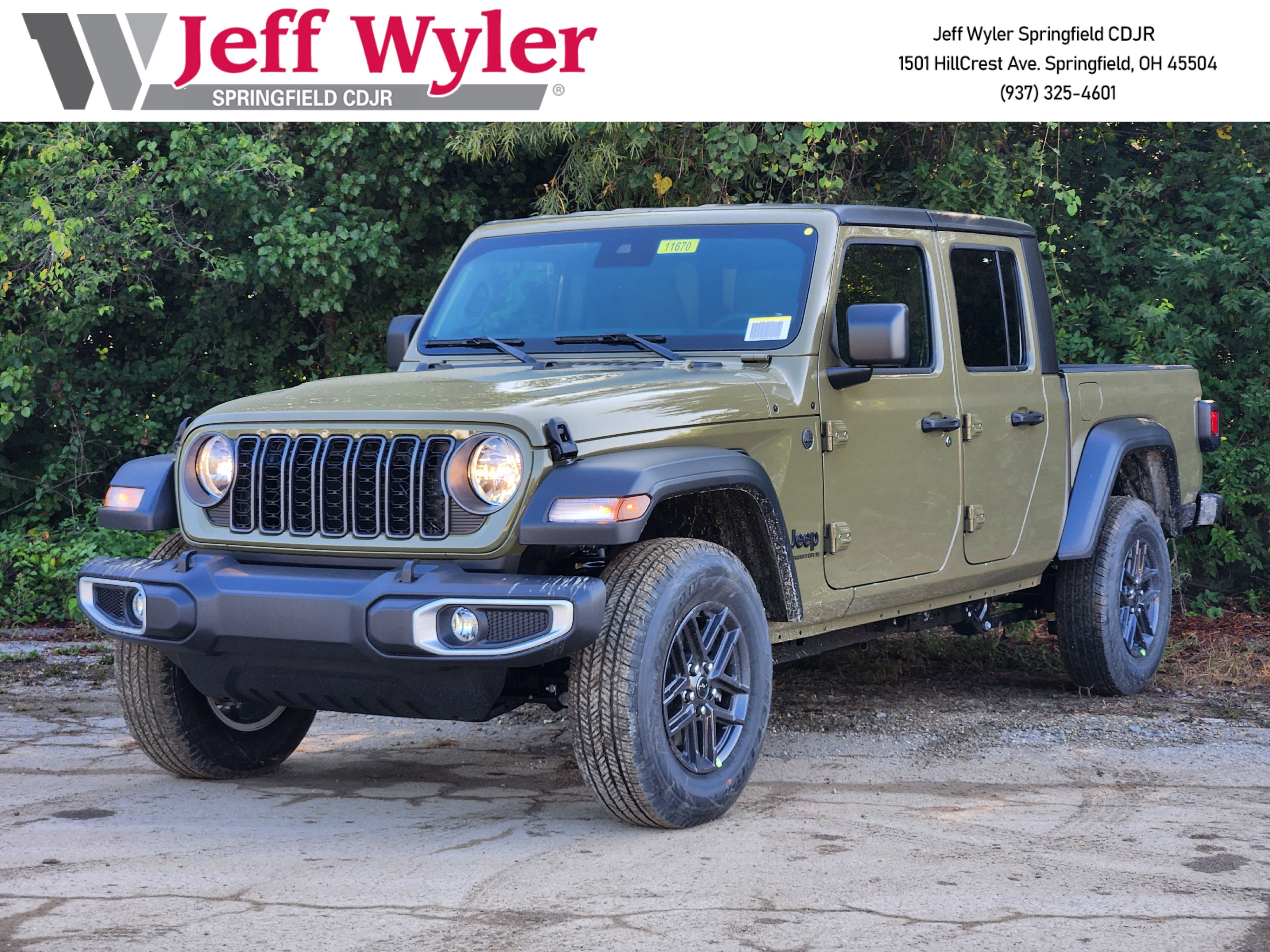 New 2025 Jeep Gladiator Sport image 13