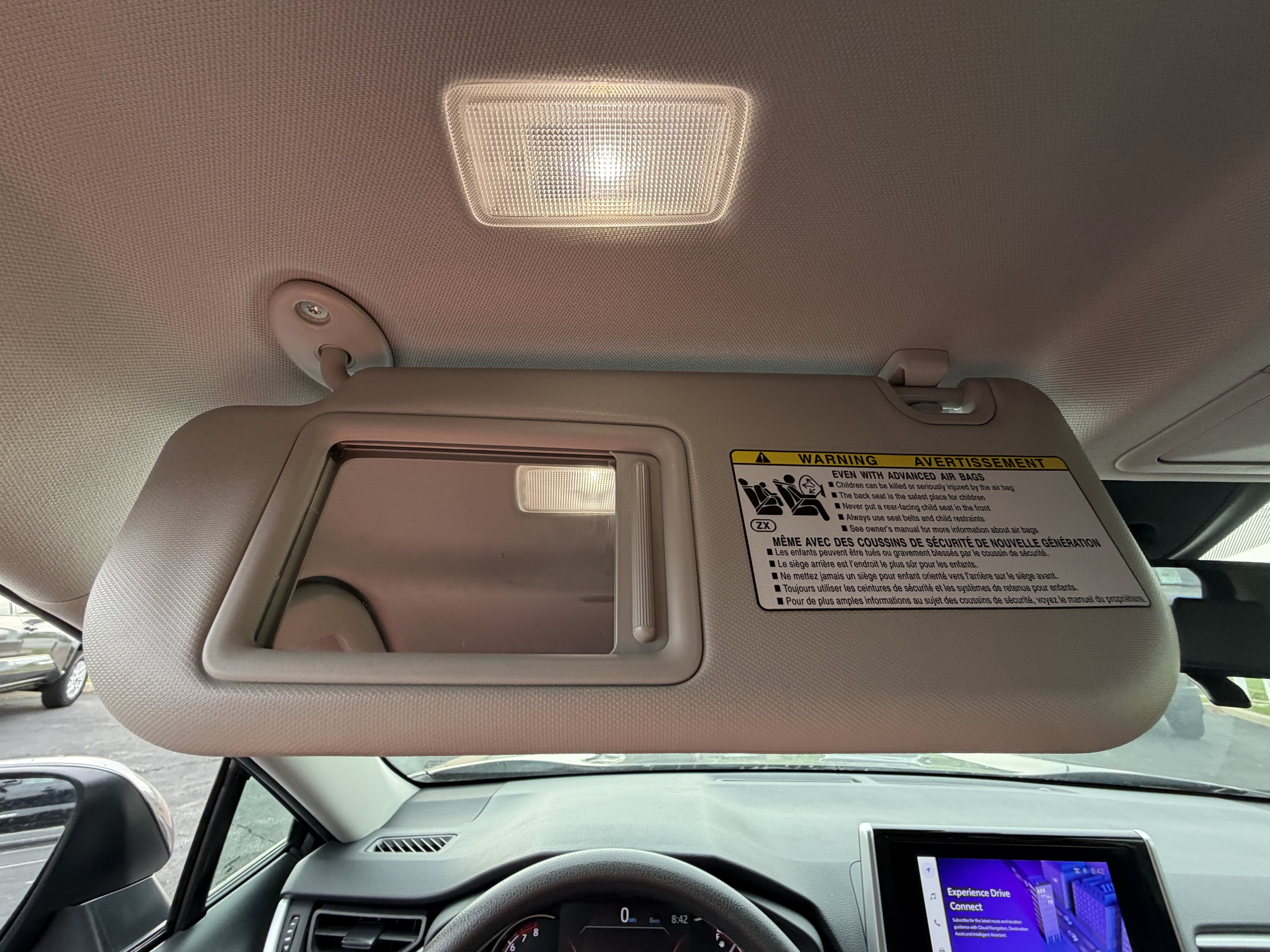 Used 2025 Toyota RAV4 XLE FWD image 30