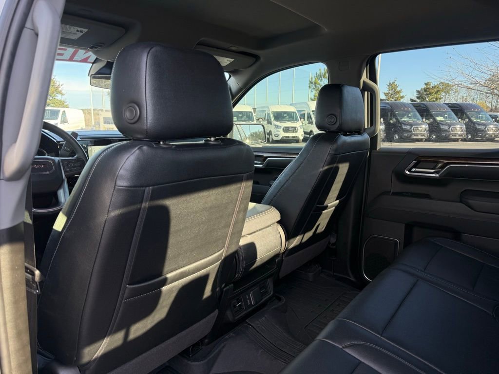 Used 2024 GMC Sierra 1500 Elevation image 26