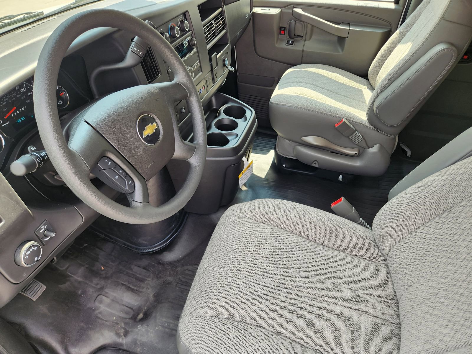 New 2024 Chevrolet Express 2500 image 13