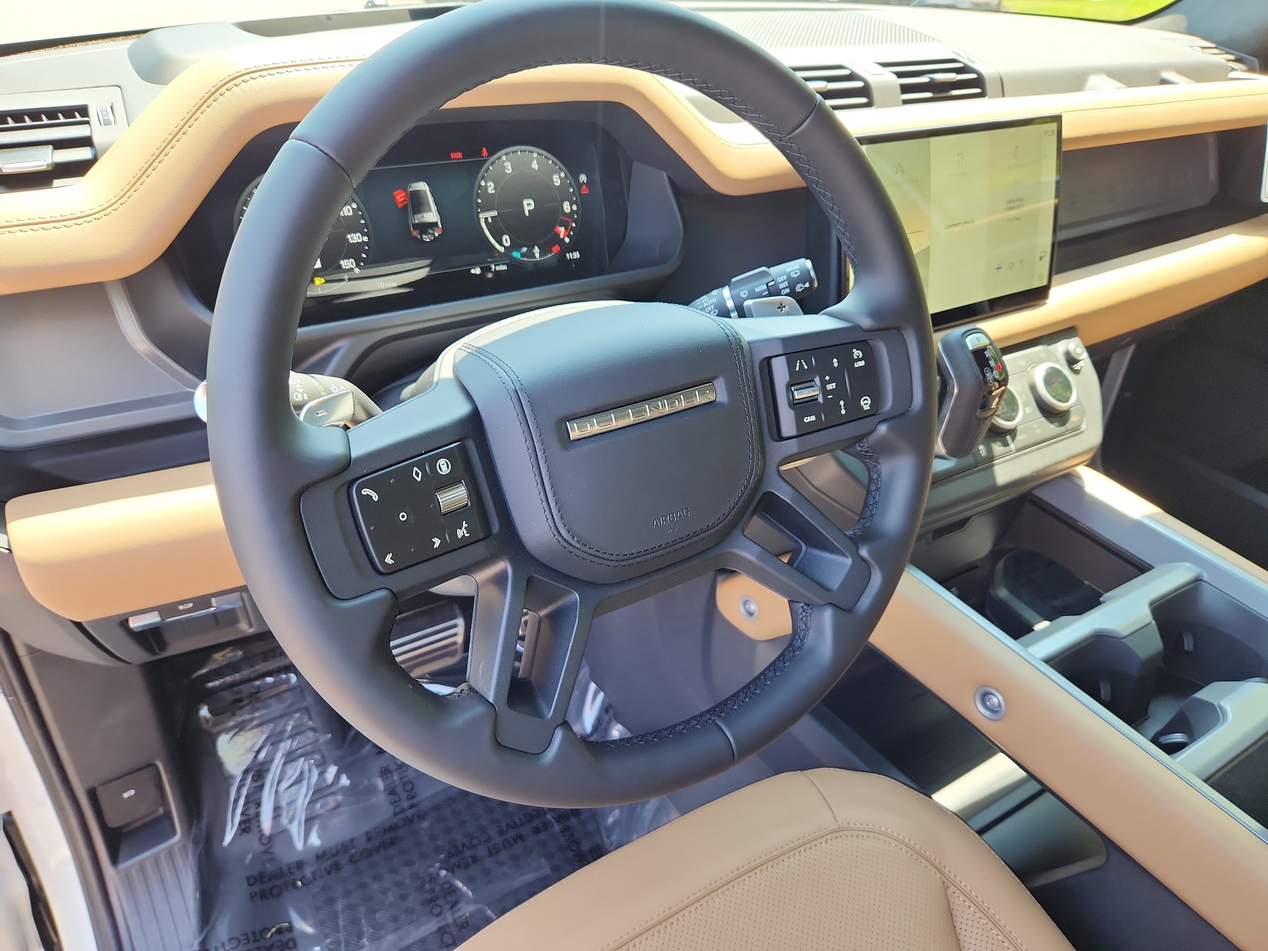 Used 2025 Land Rover Defender 130 V8 image 14