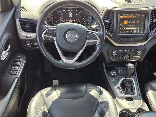 Used 2015 Jeep Cherokee Limited image 17