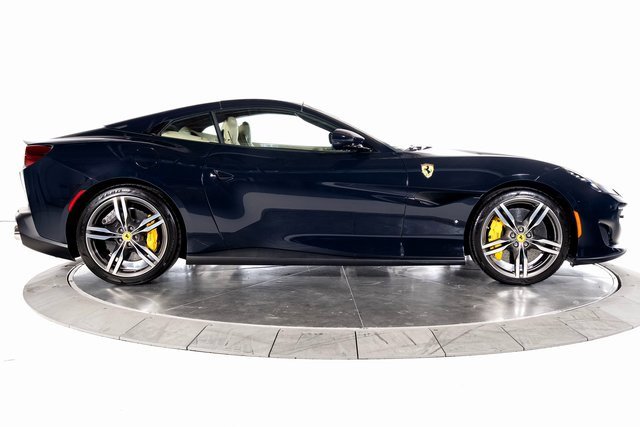 Used 2019 Ferrari Portofino image 12