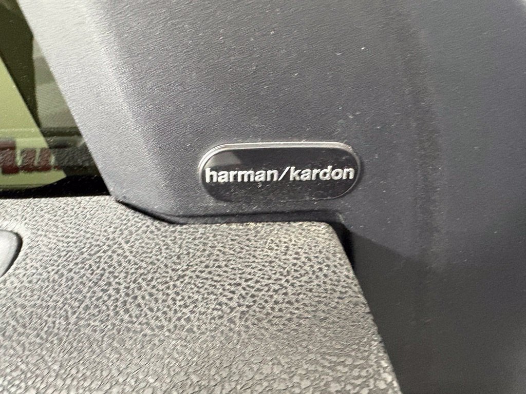 Used 2017 Dodge Charger SRT w/ Harman/Kardon Audio Group RWD image 16