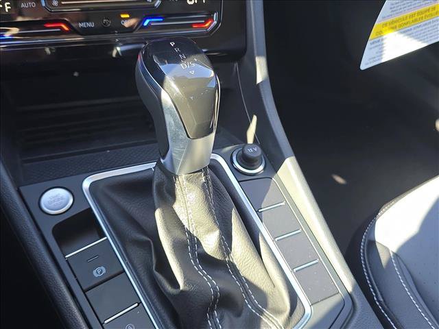New 2026 Volkswagen Jetta SE FWD image 16