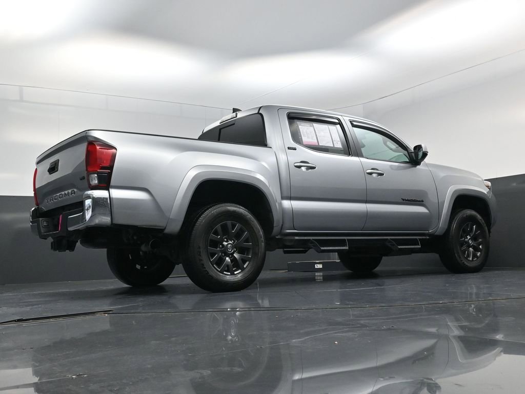 Used 2022 Toyota Tacoma SR5 RWD image 19