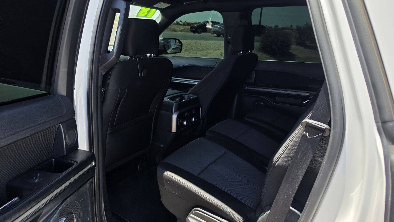 Used 2018 Ford Expedition XLT RWD image 11