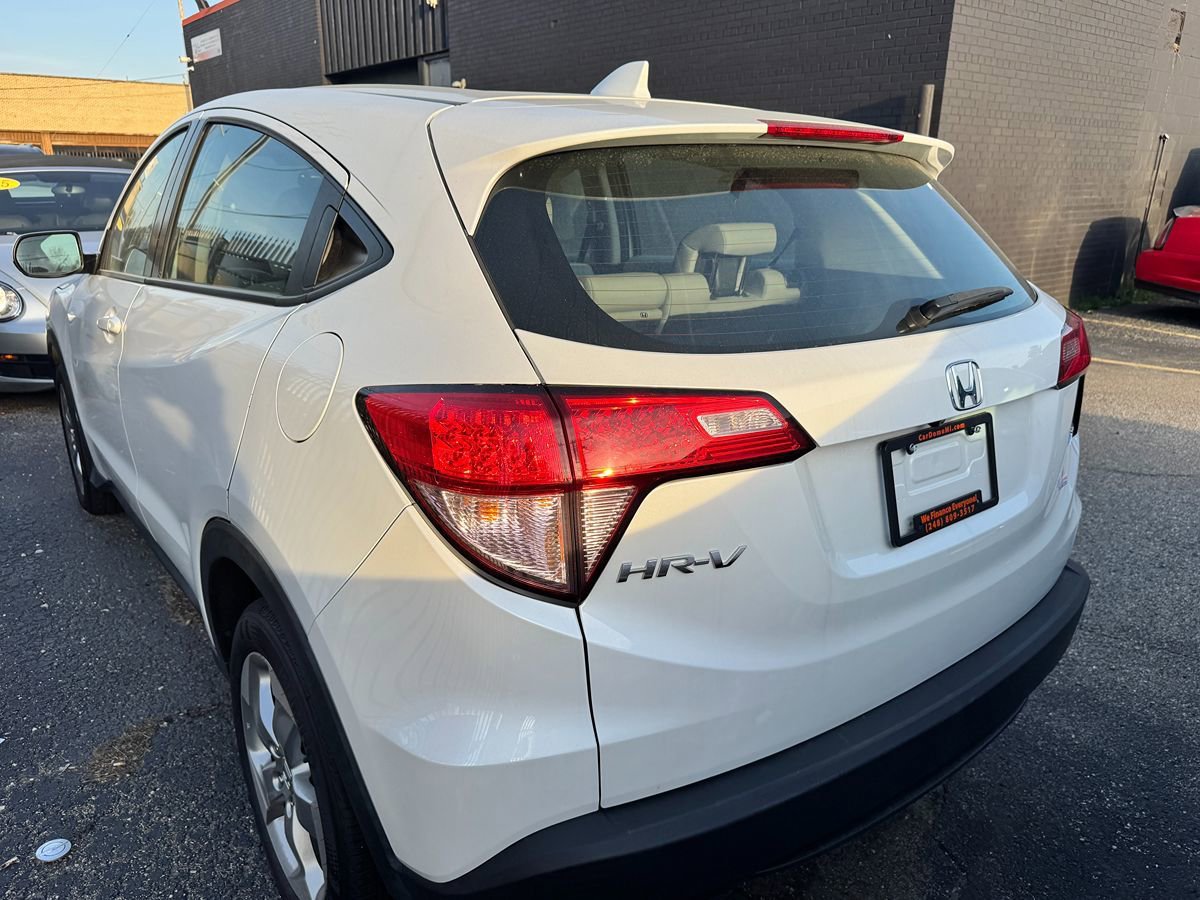 Used 2016 Honda HR-V LX image 7