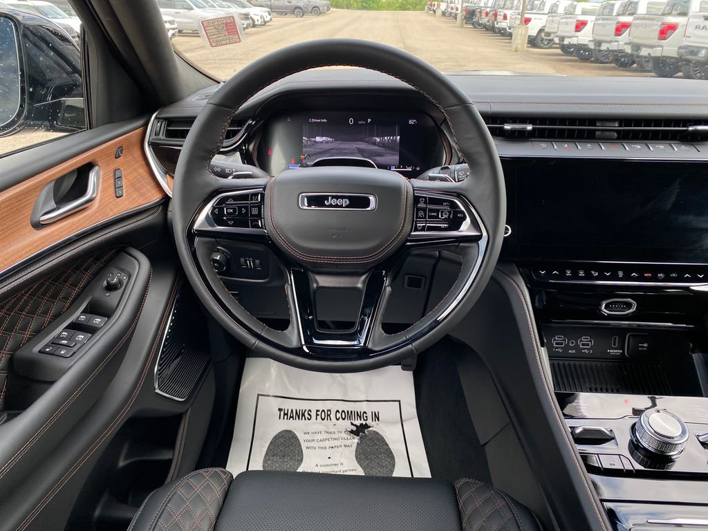 New 2026 Jeep Grand Cherokee Summit w/ Obsidian Package AWD/4WD image 22