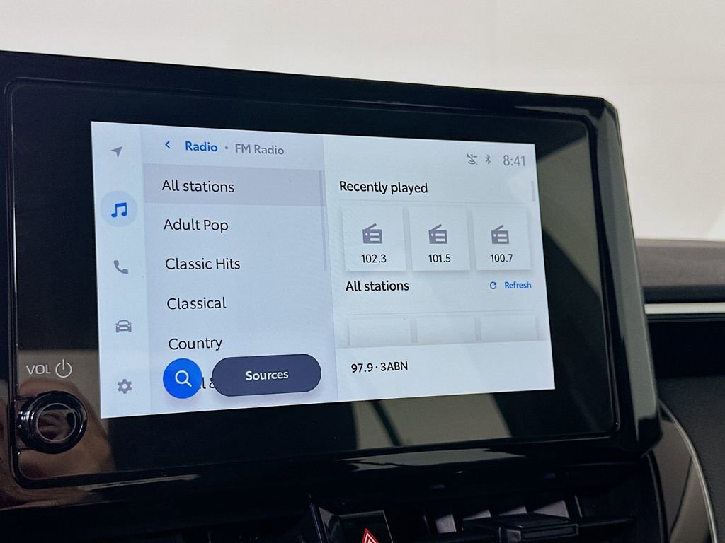 Used 2025 Toyota Corolla LE image 28